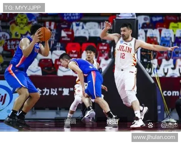 杭州羽毛球队在总决赛中以77分领先其他队伍展现强劲实力